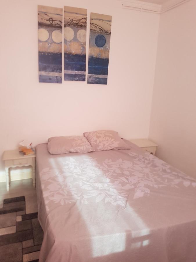 Logement Entier - Appartement T4 Hypercentre Dans Une Rue Calme - Stationnement Gratuit Tarbes Buitenkant foto