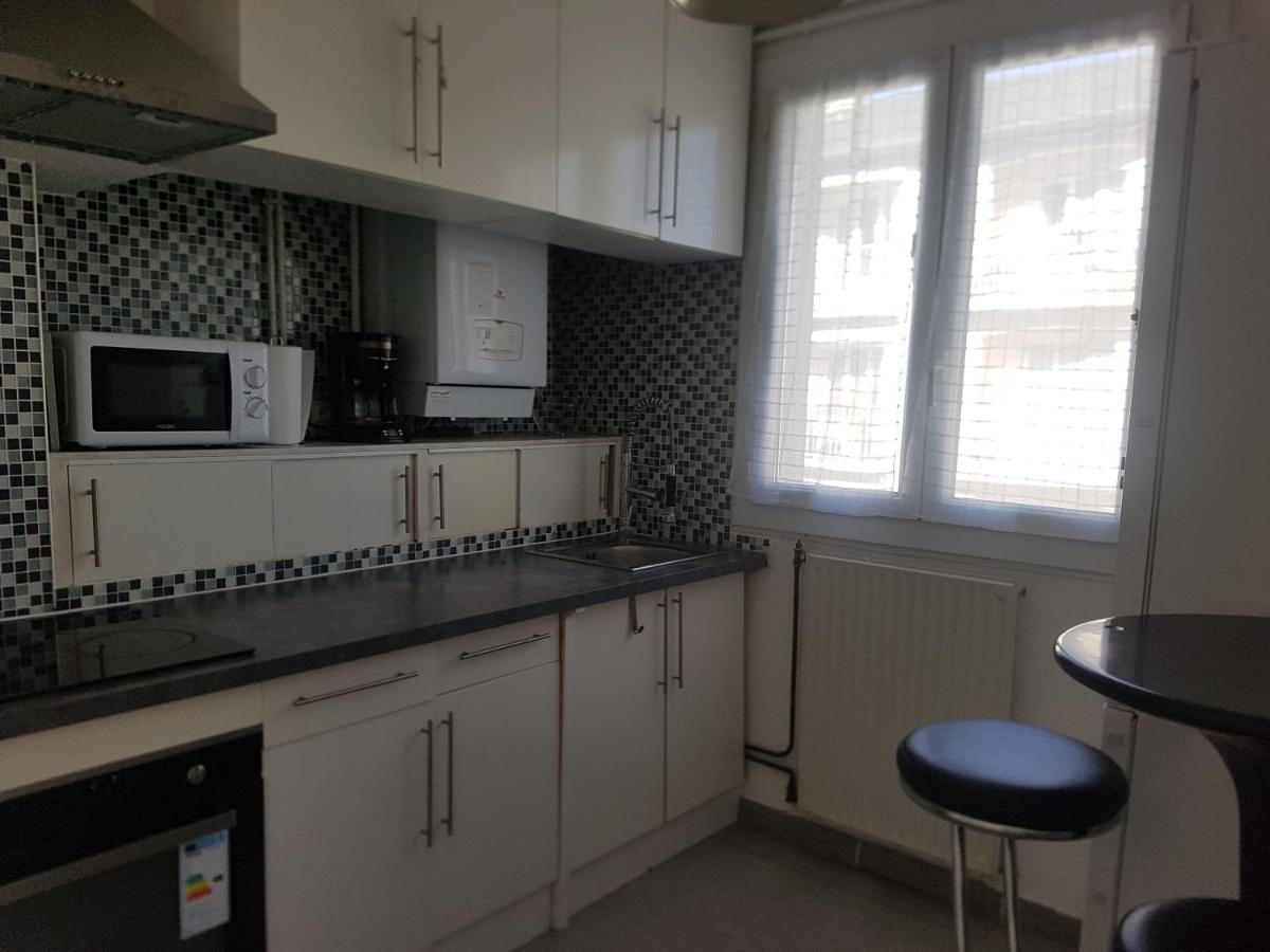 Logement Entier - Appartement T4 Hypercentre Dans Une Rue Calme - Stationnement Gratuit Tarbes Buitenkant foto