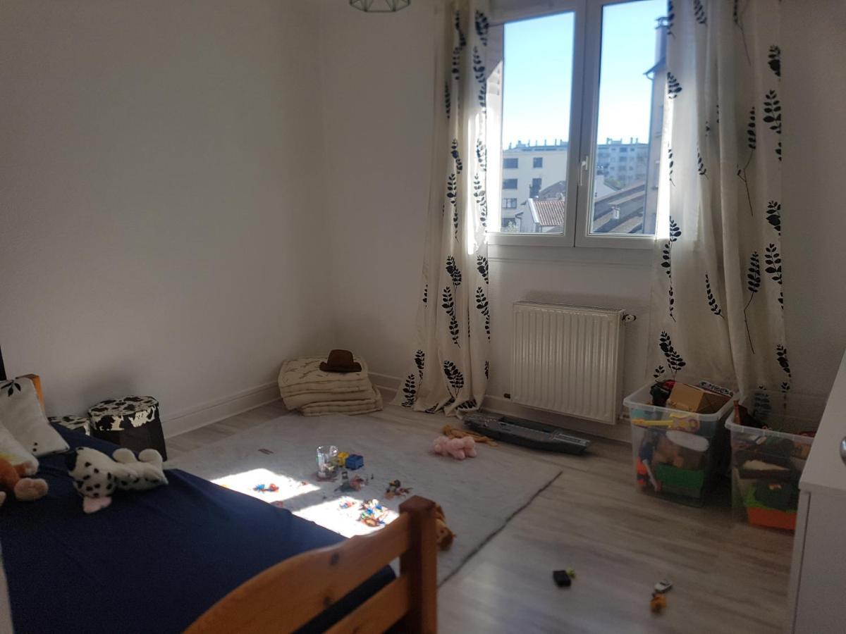 Logement Entier - Appartement T4 Hypercentre Dans Une Rue Calme - Stationnement Gratuit Tarbes Buitenkant foto