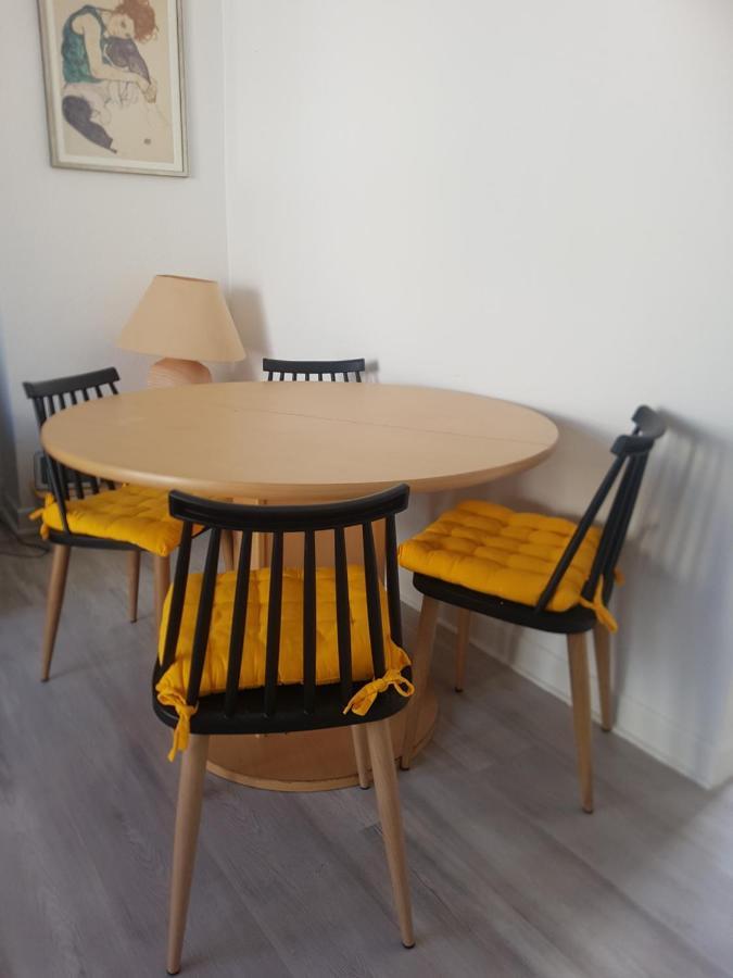 Logement Entier - Appartement T4 Hypercentre Dans Une Rue Calme - Stationnement Gratuit Tarbes Buitenkant foto